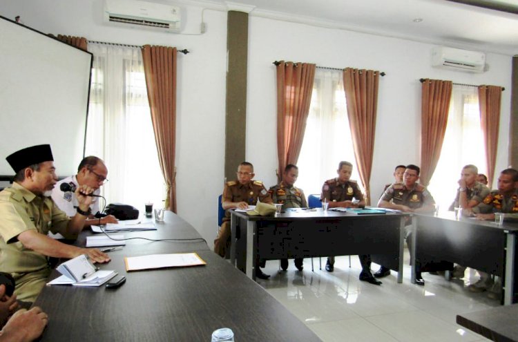 Wabup Mashuri Instruksikan Satpol PP Tertibkan Pedagang Nakal