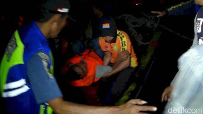 Cerita Penumpang Selamat Saat KM Santika Nusantara Terbakar