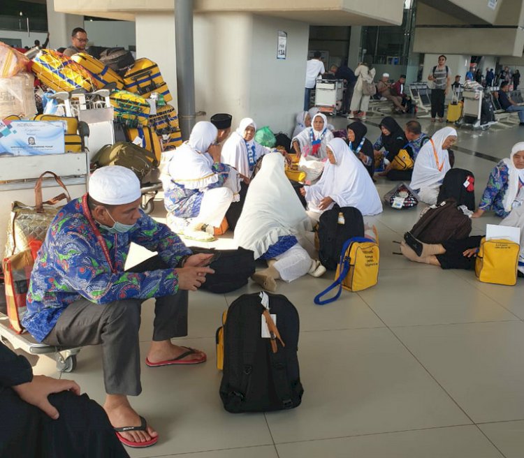 23 Jemaah Haji Plus Tiba di Bungo, Satu Jemaah Reguler Dipulangkan Lebih Awal