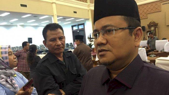 Apotek Tak Dilarang Pakai Kantong Plastik, Maulana: Nanti Kantong Bekas Terasi Dijadikan Wadah Obat?