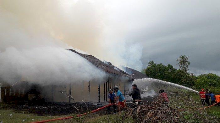 Api Bakar Satu Unit Asrama Mahasiswa di Aceh Barat