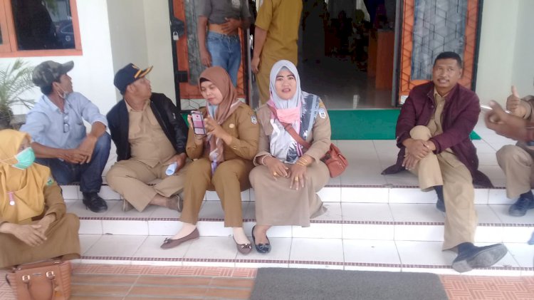 TPP Tak Kunjung Cair, Puluhan TU dan Operator Sekolah Datangi Disdikbud Sarolangun