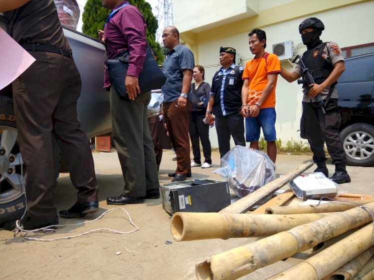 BREAKING NEWS! Muslim Cs dilimpahkan ke Kejati Jambi & Barang Bukti