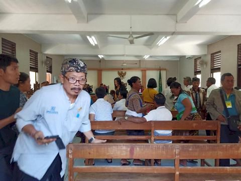 Gempa Guncang Bali, Pengunjung Sidang Berhamburan