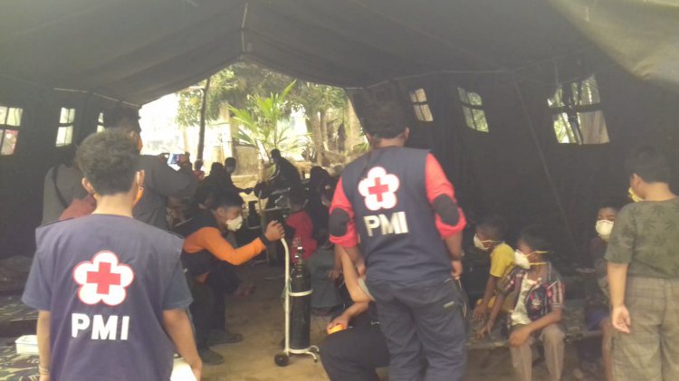 PMI Buat Posko Pengobatan Gratis & Air Bersih bagi Warga Puding
