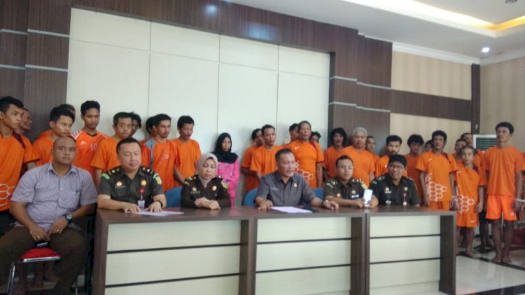 43 Tersangka Kasus SMB Dilimpahkan, Termasuk Istri Muslim