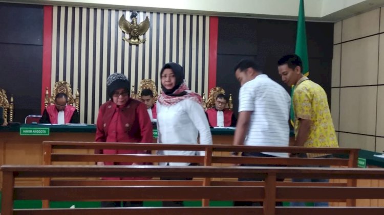 Cecar Pertanyaan ke Mantan Kadinkes Bungo Nurfa, Hakim: Kenapa Anda Tidak Awasi?