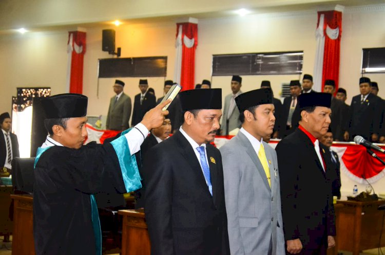 Pimpinan DPRD Tanjab Barat Resmi Dilantik: Kita Ingin Pembangunan Merata
