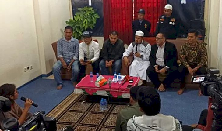 Alumni 212 Kerahkan 100 Pengacara Kondang untuk Bela Bernard