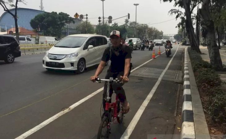 Jalur Pesepeda Kembali Dijajah Pemotor, Pesepeda Mengeluh