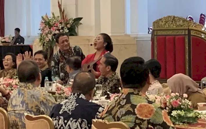 Jokowi Akui Kali Ini Enjoy Bersama Para Menteri