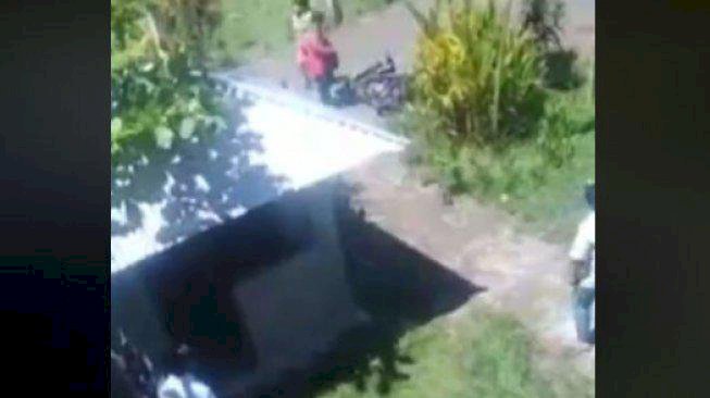 DUH!! Siswa Ini Bunuh Guru SMK Usai Kepergok Merokok