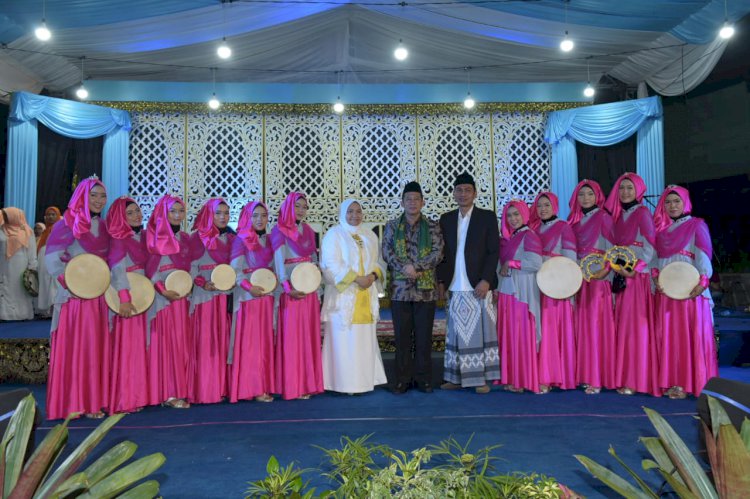 Bupati Masnah Buka Festival Kasidah Rebana Tingkat Kabupaten Muarojambi