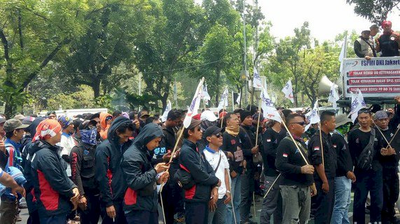 Lagi-lagi Anies Didemo, Massa Minta UMP Naik 16%