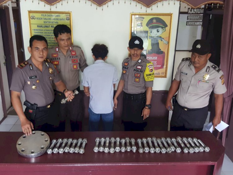 Hanya Ingin Beli Rokok, Mahasiswa Ini Nekat Maling Besi