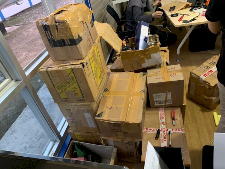 Amankan Miras Ilegal Senilai Ratusan Juta, Bea Cukai Buru Supplier