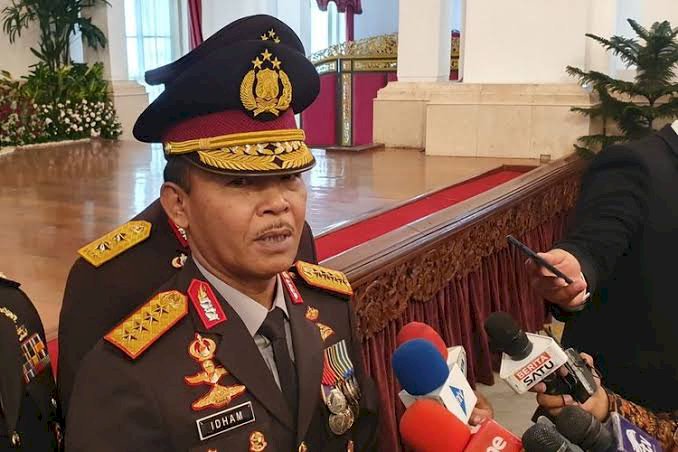 Tak Perhatikan Kapolri Saat Apel, Kapolres Kampar Dicopot