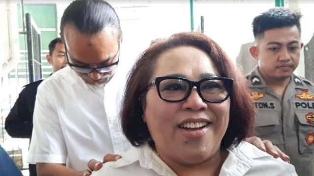 Nunung dan Suami Jalani Vonis Rabu Siang Ini