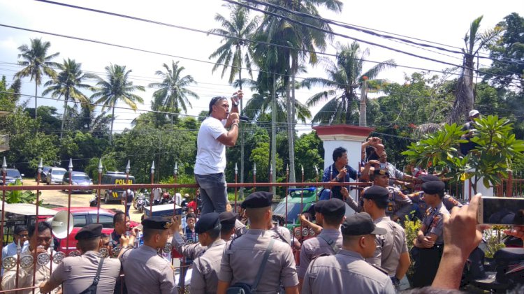 Saat Sidang SMB di PN Jambi, YLBHI Didemo Sekelompok Orang