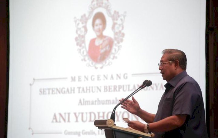 SBY Mengenang Ani Yudhoyono Melalui Akun Instagram dan Lagu Seruling di Lembah Sunyi