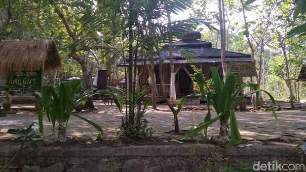 Milal Terperosok ke Sumur Bawah Mushala Saat Jadi Imam