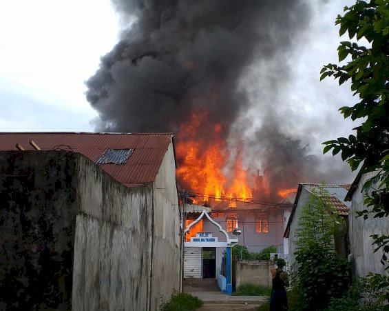 Mesjid dan Rumah Terbakar di Thehok Jambi, Seorang ASN Diamankan