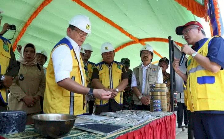 Siap-siap Petani! Muba Bangun Pabrik Pengolahan Aspal Karet