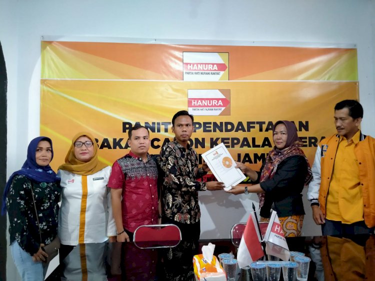 Ambil Formulir di Hanura, Tim AJB Sebut Seperti 'Dulur Dewek'