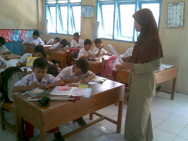 Belum Semua Sekolah di Jambi Menerapkan Kurikulum 2013