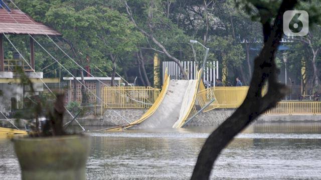 Sekda DKI Sebut Jembatan Ambruk Utan Kemayoran Bukan Pekerjaan Pemerintahan Anies