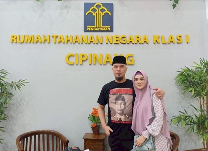 Tak Sabar! Mulan Jameela Jemput Sang Ahmad Dhani Tercinta