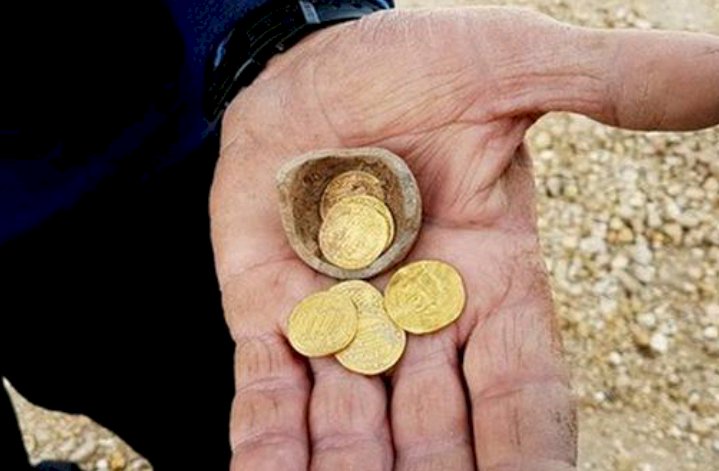 Israel Temukan Dinar Emas Khalifah Harun Al-Rasyid