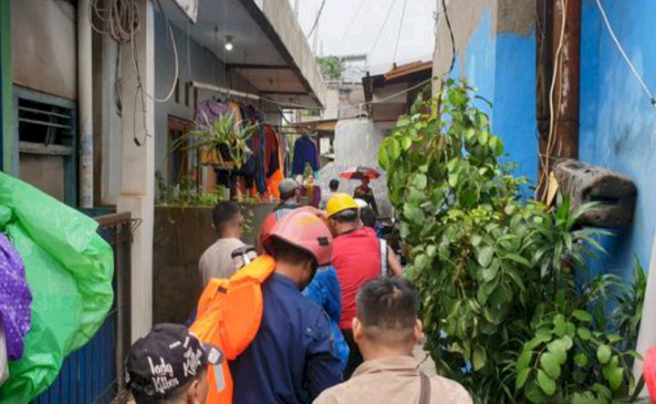 Banjir di Cipinang Melayu, Dua Korban Tersengat Listrik dan Kedinginan