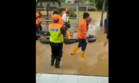 Viral! Gaya Dirut KAI Bikin Gerah Netizen