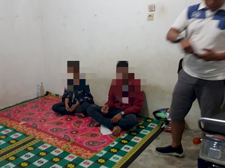 Pasangan Mahasiswi dan Pelajar SMA Ini DIgerebek Warga Pematang Kandis, BR: Baru Dua Kali Pak