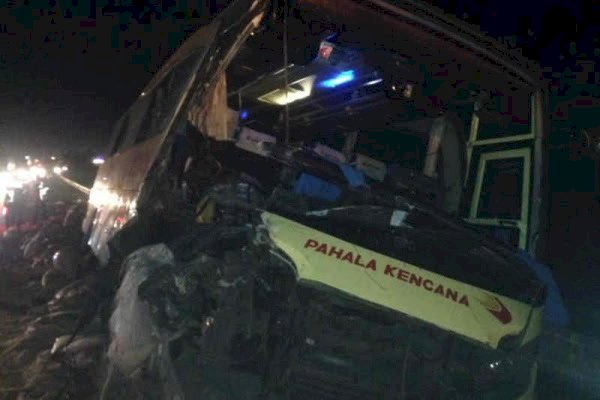Kecelakaan Maut Bus Pahala Kencana di Tol Cipali, Dua Tewas & Tiga Terluka