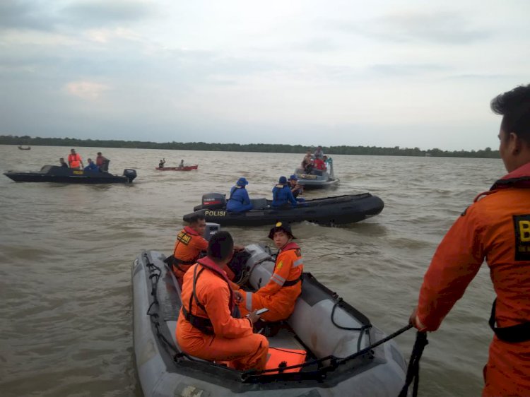 Tim SAR Gabungan Lakukan Penyisiran di Sungai Pengabuan