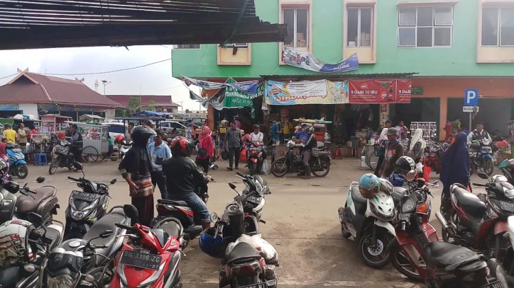 Lapor Pak Walikota, Warga Keluhkan Pembayaran Parkir di Pasar Angsoduo