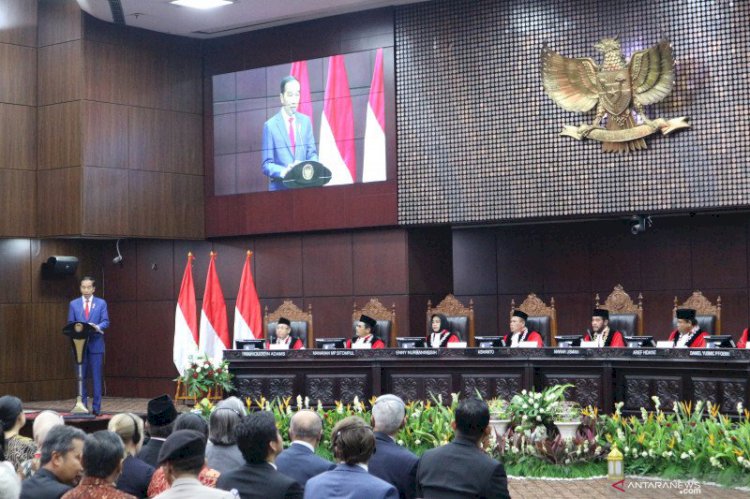 Jokowi Sebut Indonesia Obesitas Regulasi