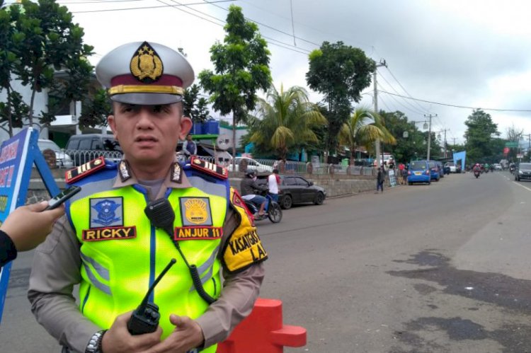 Nahas! Gara-gara Sopir Tak Waspada, Pengendara Motor Tewas Usai Tabrak Pintu Mobil