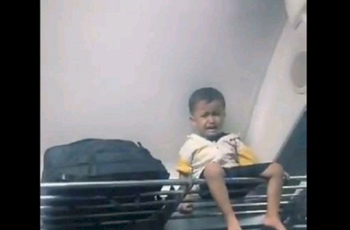 Viral Bocah Dihukum Bapaknya di Bagasi KRL karena Tak Bisa Diam, Begini Kisahnya...