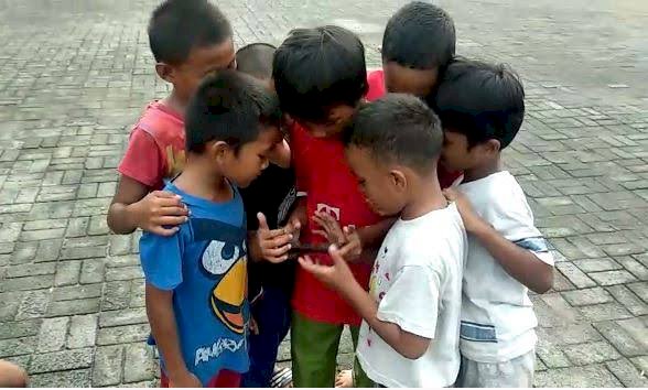 Pemkot Jambi Keluarkan Surat Edaran Pembatasan Gadget Pada Anak