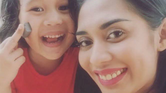 Anaknya Tewas Terjatuh, Karen Idol Tuangkan Kabar Duka di Media Sosial