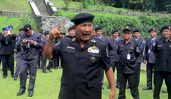 Sadar Dibohongi oleh Nasri Banks, Ribuan Anggota Sunda Empire Mundur