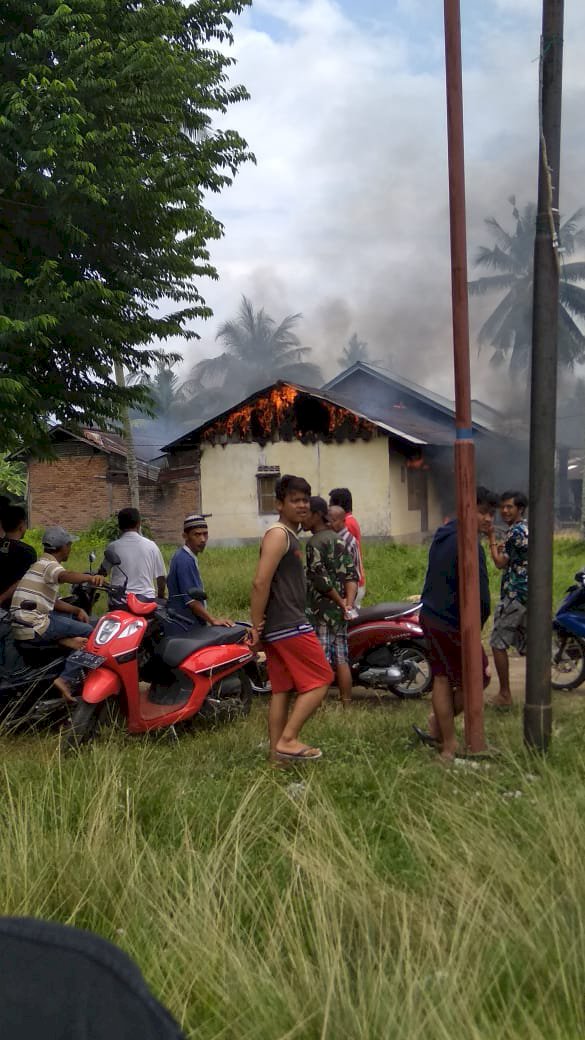 Tiga Bedeng di Pasar Muarabungo Terbakar Hebat