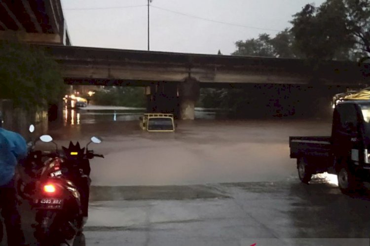 9 Arahan Anies Soal Banjir Jakarta ke Bawahan