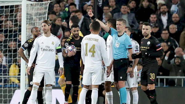 Sergio Ramos Betul-betul Koleksi Kartu Merah Terbanyak