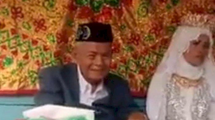 Penuh Senyum Sumringah, Kakek 103 Tahun Ini Nikahi Gadis Muda Nan Cantik, Begini Kisahnya...