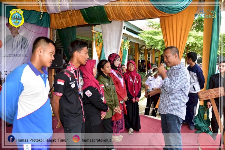 Bupati Romi Hariyanto Hadiri Milad dan Expo SMAN 3 Tanjab Timur