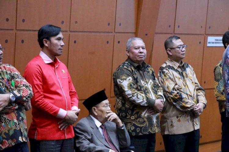 Bupati Tanjabbar Hadiri Pelantikan Rektor Unja Periode 2020-2024